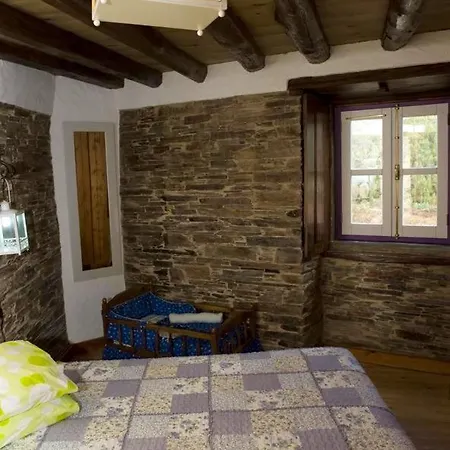 2 Bedrooms House With Wifi At Arganil