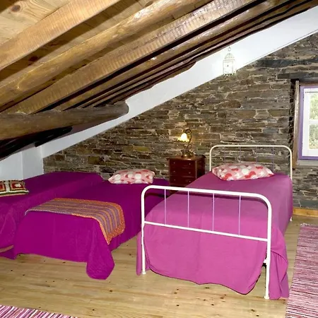Сasa de vacaciones 2 Bedrooms House With Wifi At Arganil