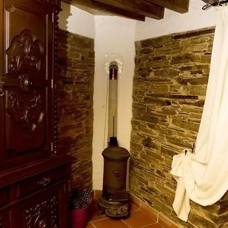 2 Bedrooms House With Wifi At Сasa de vacaciones *