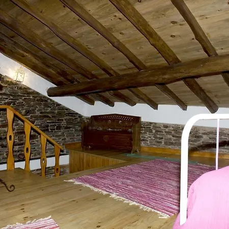 Сasa de vacaciones 2 Bedrooms House With Wifi At Arganil